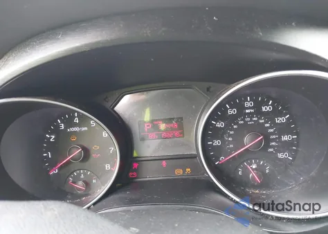 2015 Kia Sedona Lx из США, поврежденный, VIN KNDMB5C12F6061126